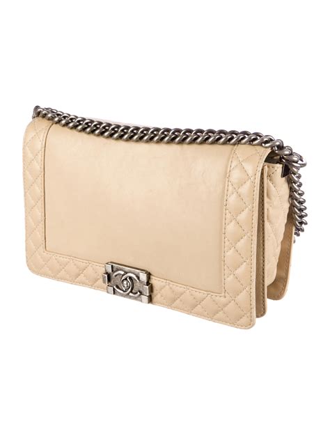 chanel reverso boy bag